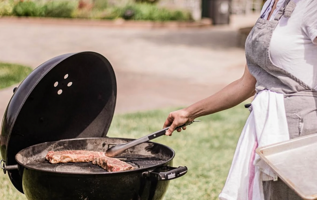 How to Host the Perfect Backyard BBQ with Lakewood Meats